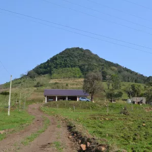 Sítio no morro do mico