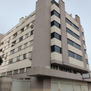 Apartamento em Taquara / Centro